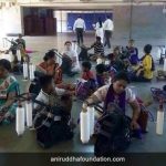 AniruddhaFoundation-11May2018-Charkha Camp Bandra, Mumbai-1178 volunteers-2028 Hanks-Volunteers spinning Charkha 2